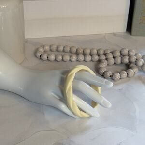 Classy Chic Vintage 1980s Acrylic Cream Twisted Rope 13mm 8" Bangle Bracelet